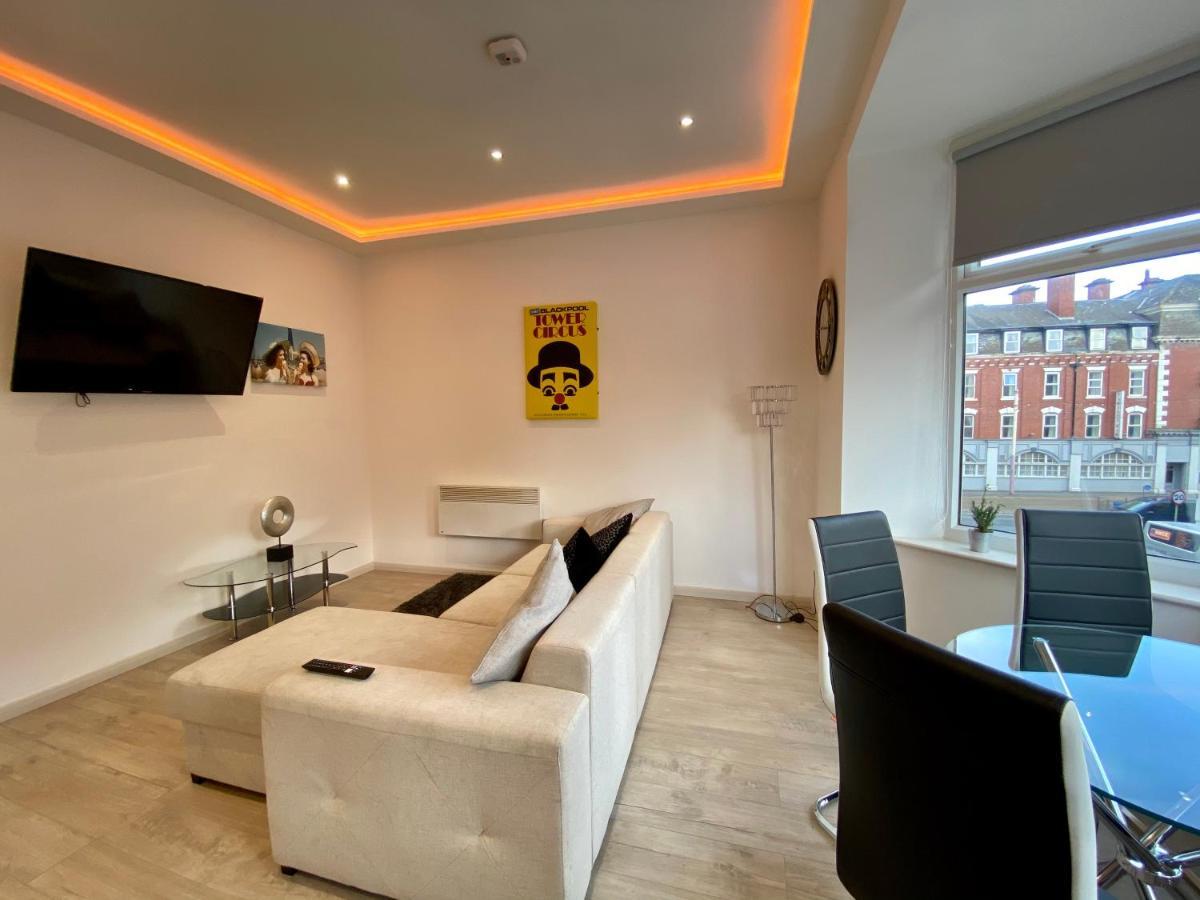 Princess Theatre Beach View Apartments By Blackpool Service Apartments Dış mekan fotoğraf