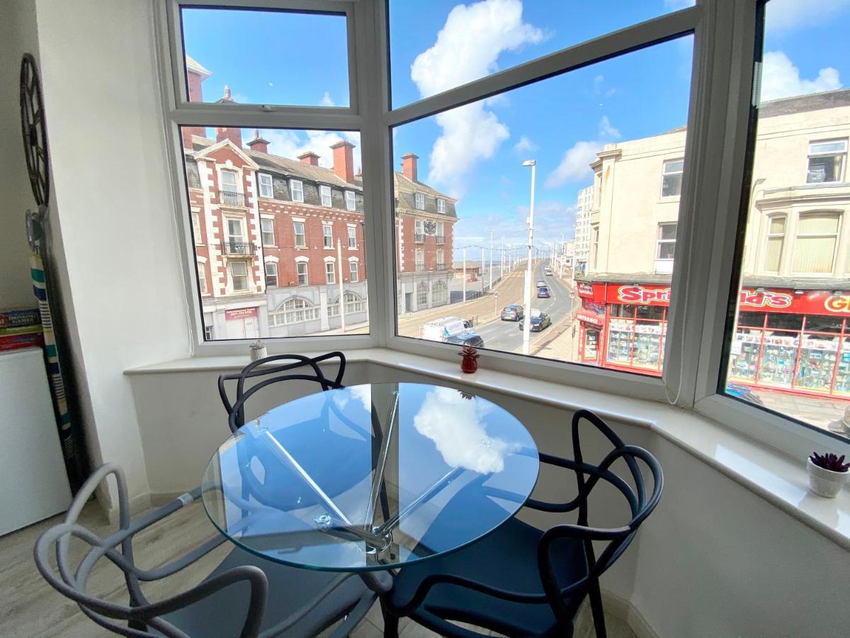 Princess Theatre Beach View Apartments By Blackpool Service Apartments Dış mekan fotoğraf
